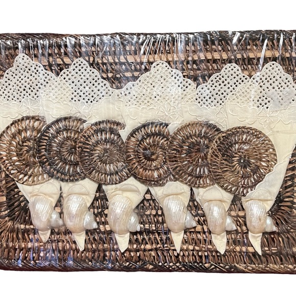 Vintage Tiki Coastal Place Settings for Six 24 Pieces Placements Napkin Rings - Picture 1 of 12